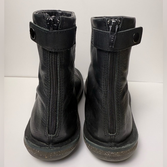 Camper Beetle Black Leather Ankle Zip Up Boots Size 39 - Picture 3 of 10